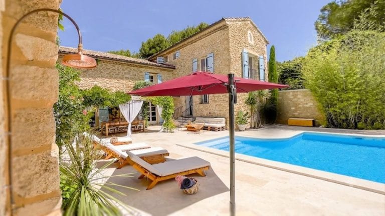 Location saisonnière dans les Alpilles